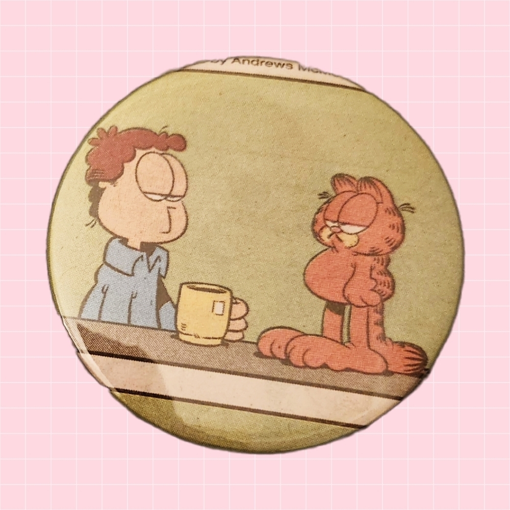 Garfield Comic 2" Pin